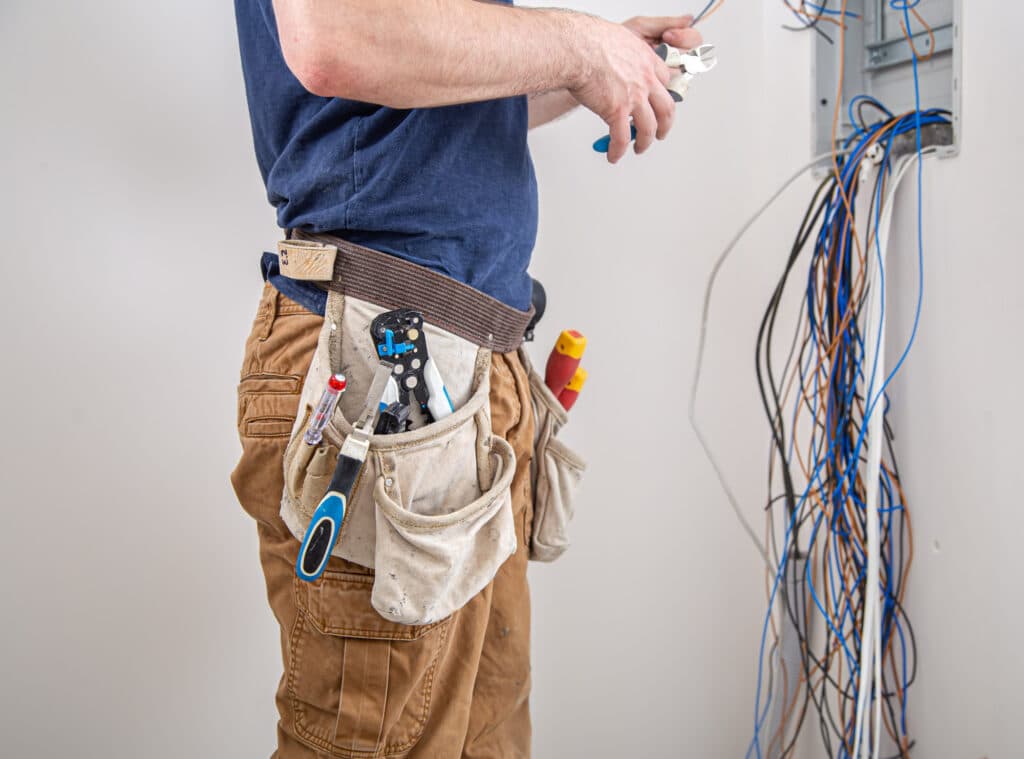 seo for electricians, guide to seo for electricians, electrical company seo guide, how to do seo for electrical contractors